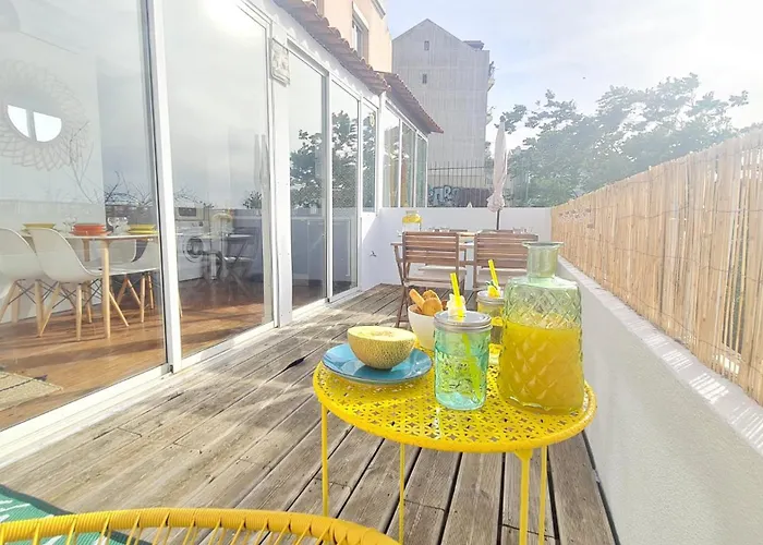 公寓 Happy - With A View, Private Terrace & Ac